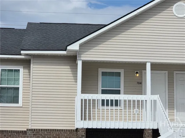 $124,000 | 350 Beverly Street, Unit 104, Hinesville, GA 31313