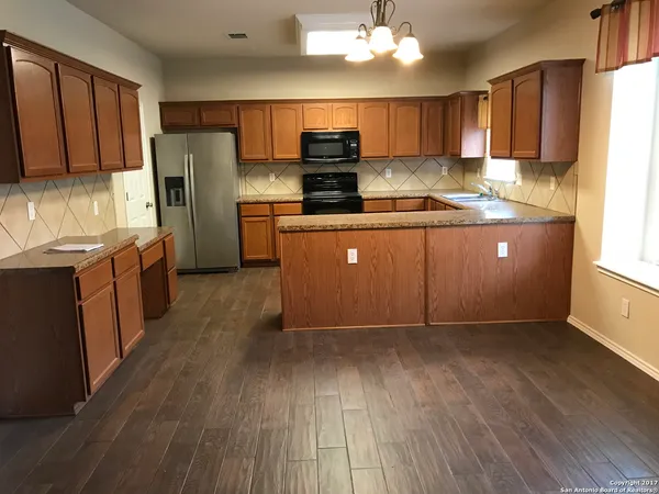 $1,950 | 12214 Painted Daisy, San Antonio, TX 78253