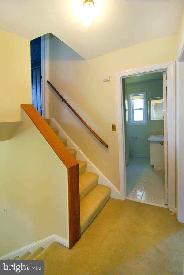 5916 Flanders Street Springfield, VA 22150 - Photo 11 of 30 Interior (General)