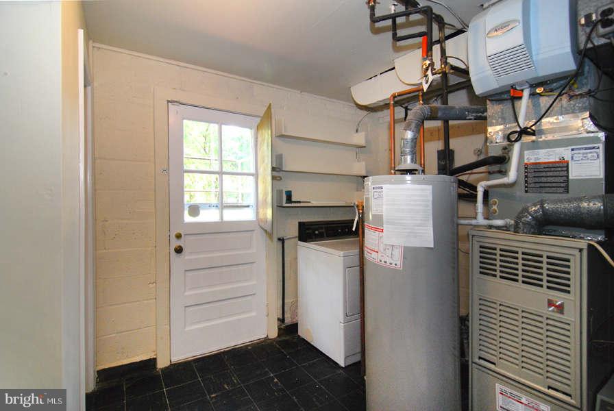 5916 Flanders Street Springfield, VA 22150 - Photo 24 of 30 Utility Room