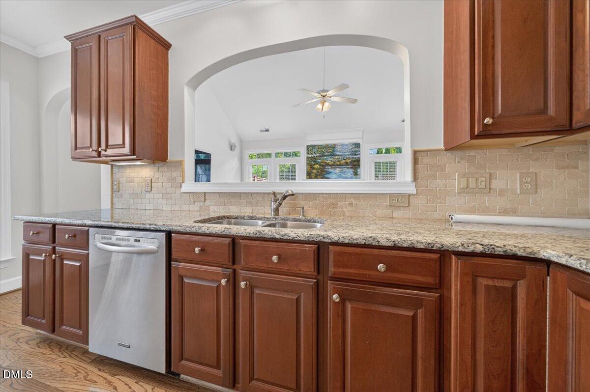3904 Sunset Maple Court Raleigh, NC 27612 - Photo 13 of 42 48-3904SunsetMapleCtRaleighNC27612_050