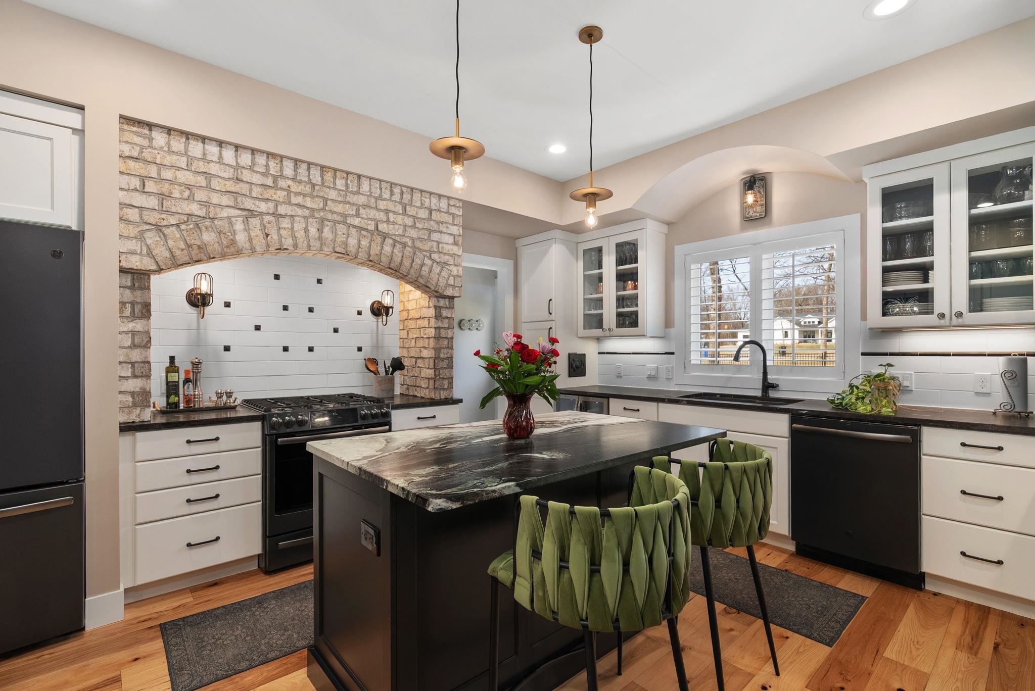 408 Kassander Way Oregon, WI 53575 - Photo 32 of 61