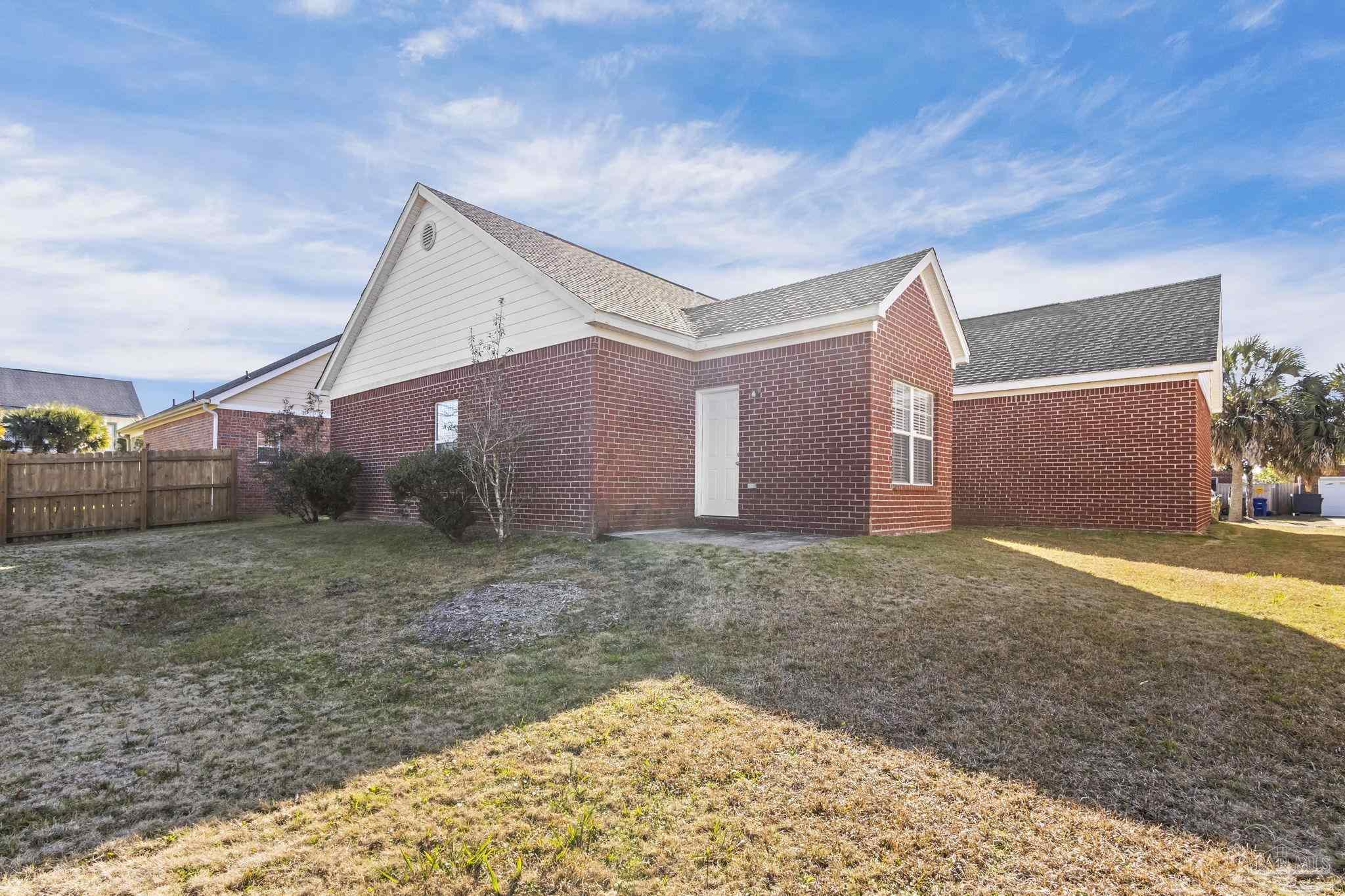 1105 Sloane Cove Foley, AL 36535 - Photo 4 of 29