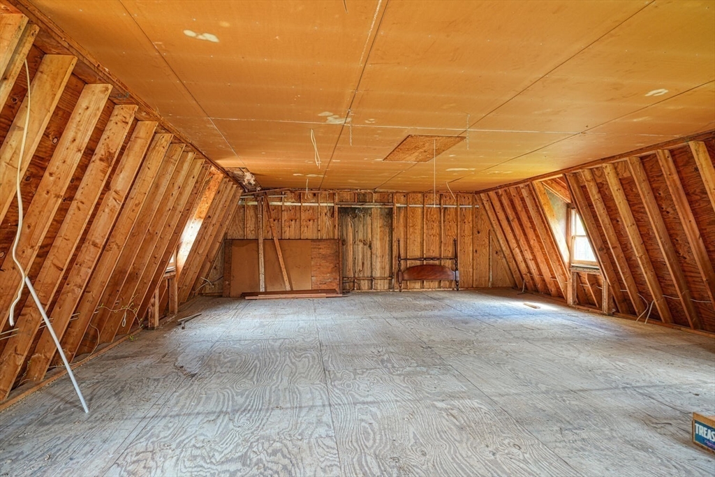 193 Gates Pond Road Berlin, MA 01503 - Photo 37 of 42 Gallery Image 37