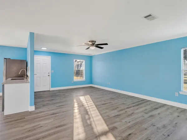 a view of livingroom with hardwood