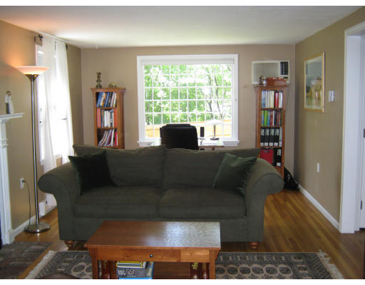 120 MacArthur Road Stoneham, MA 02180 - Photo 6 of 16 Gallery Image 6