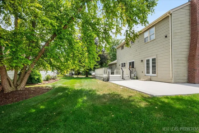 $675,000 | 1704 Kenyon Drive, Naperville, IL 60565