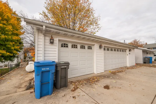 $369,900 | 809 Richards Avenue, Watertown, WI 53094