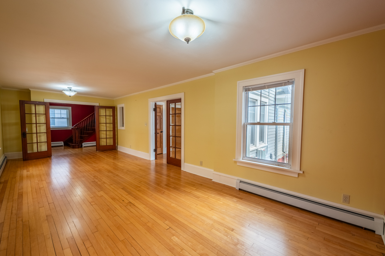 809 Richards Avenue Watertown, WI 53094 - Photo 10 of 56 Front Living Room