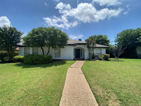 $3,500 | 3736 Solarium Place, Plano, TX 75075