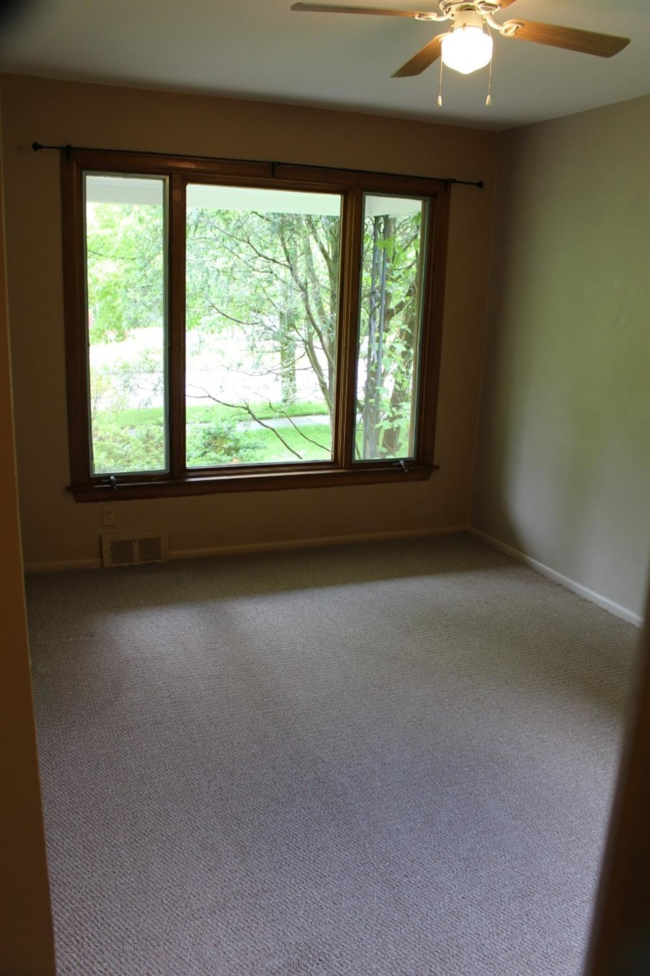 2416 Medford Road Ann Arbor, MI 48104 - Photo 11 of 33 Photo 11