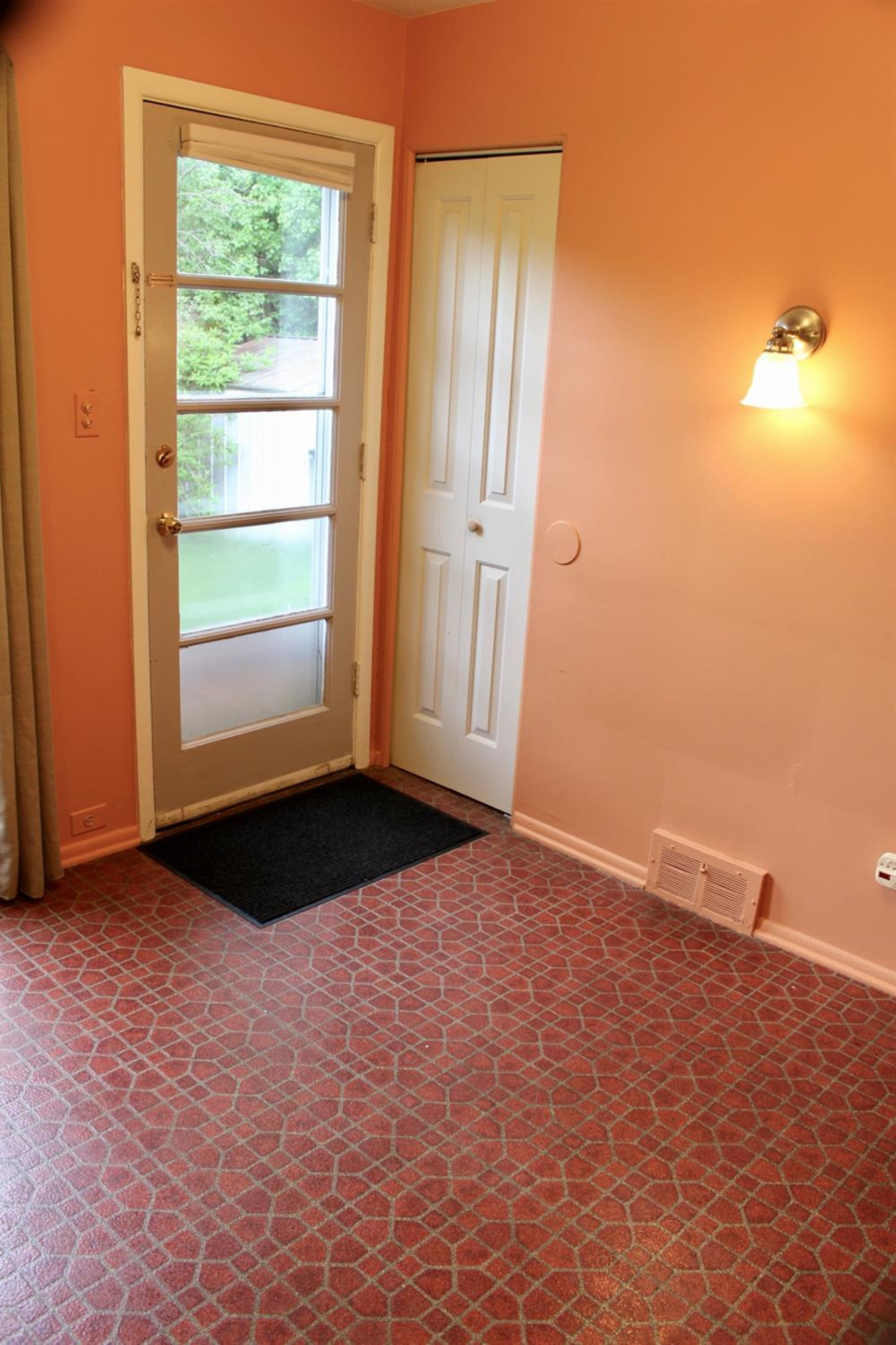 2416 Medford Road Ann Arbor, MI 48104 - Photo 14 of 33 Photo 14