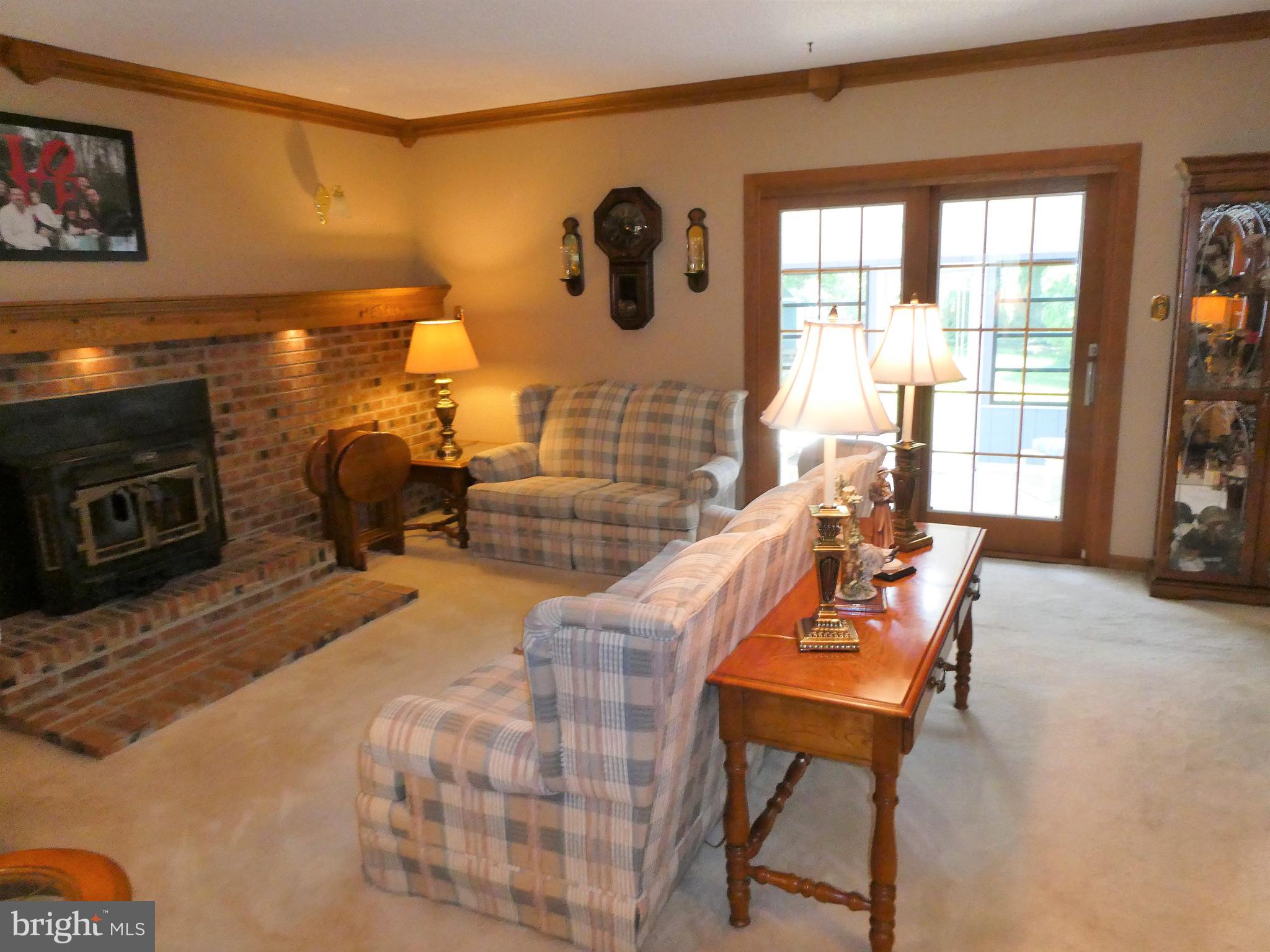 35 Dunham Loop Berlin, NJ 08009 - Photo 2 of 26 Living room