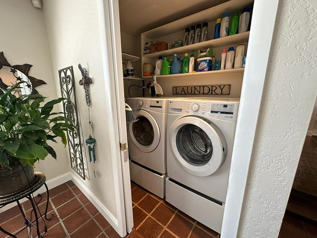 14101 Bethany Road Tracy, CA 95304 - Photo 26 of 68 a utility room with dryer and washer