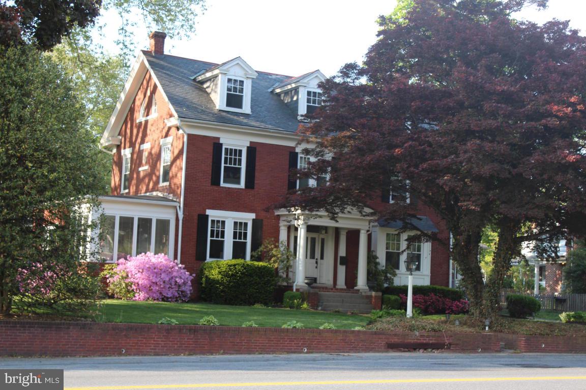 711 Pleasure Road Lancaster, PA 17601 - Photo 1 of 25 Gallery Image 1