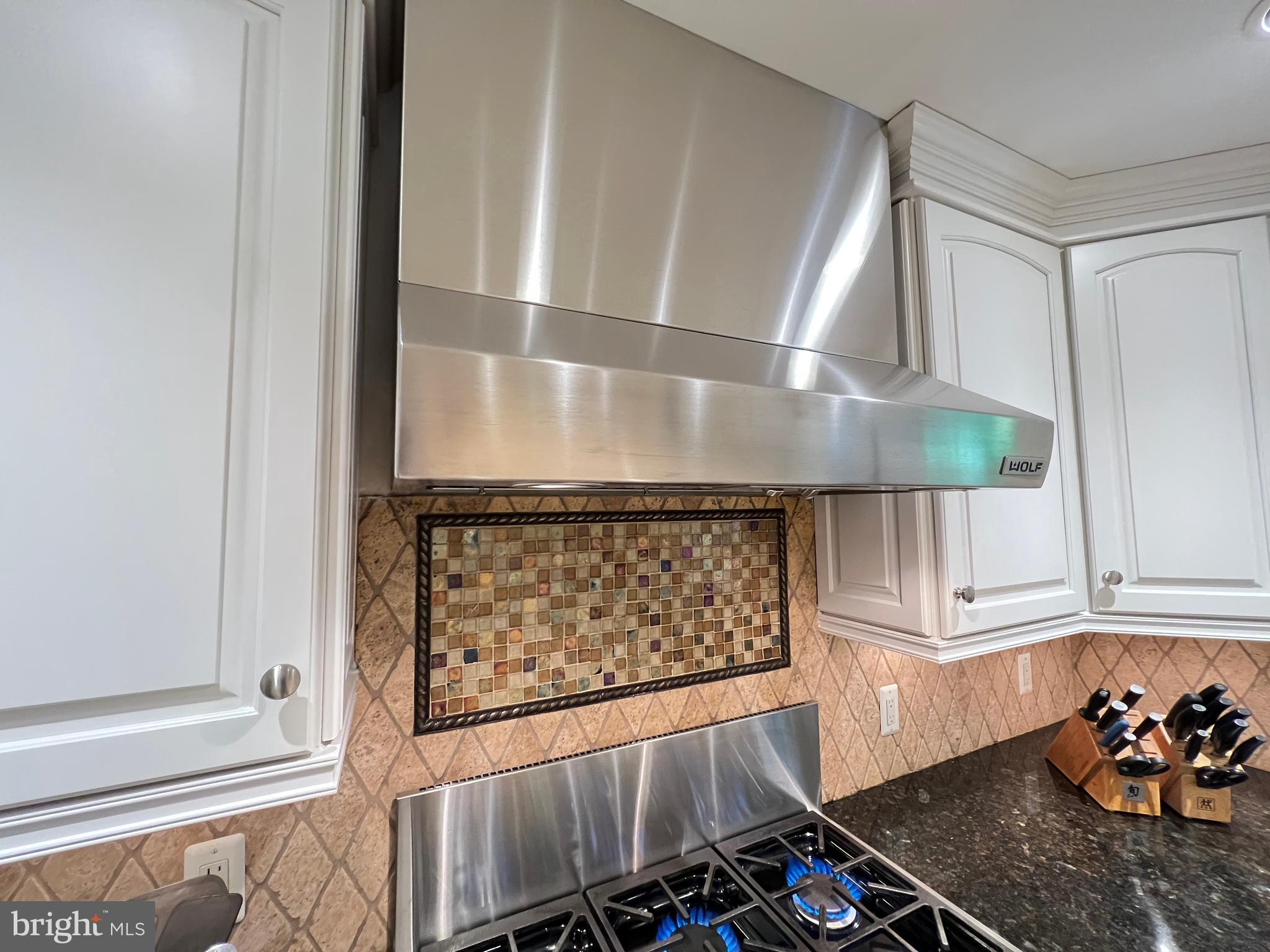 1027 Hart Road Baltimore, MD 21286 - Photo 11 of 94