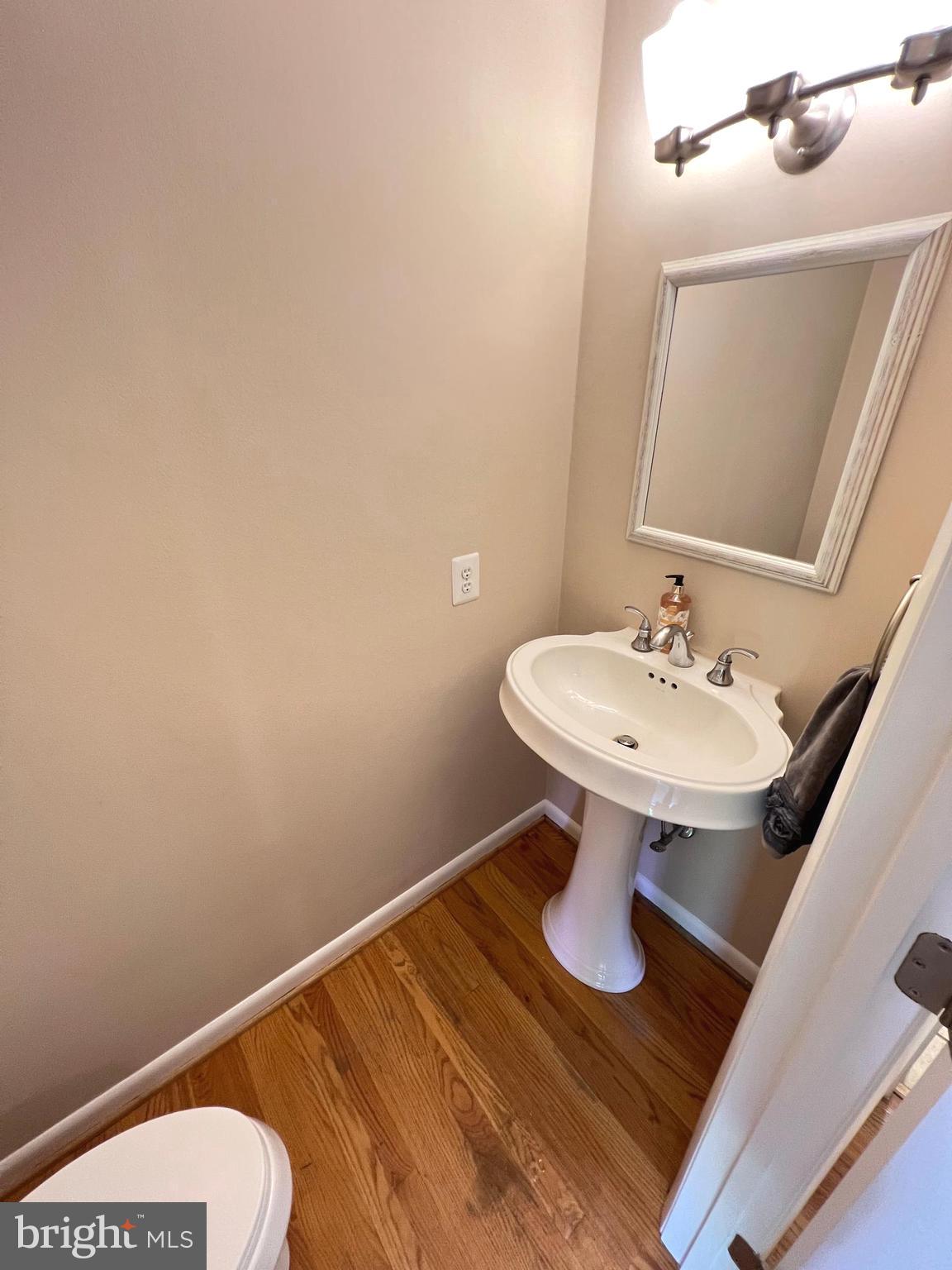 1027 Hart Road Baltimore, MD 21286 - Photo 25 of 94