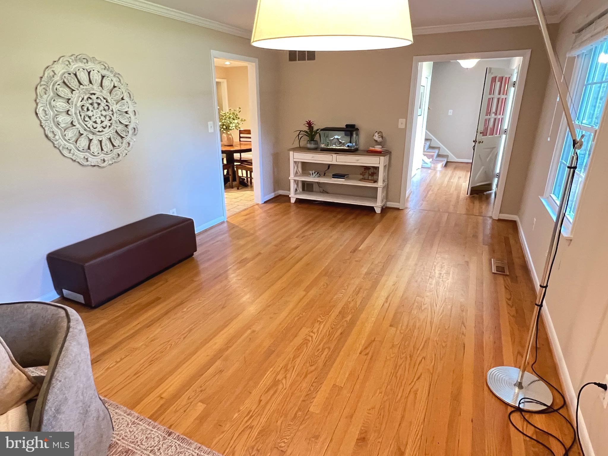1027 Hart Road Baltimore, MD 21286 - Photo 28 of 94 Oak hardwood floors.