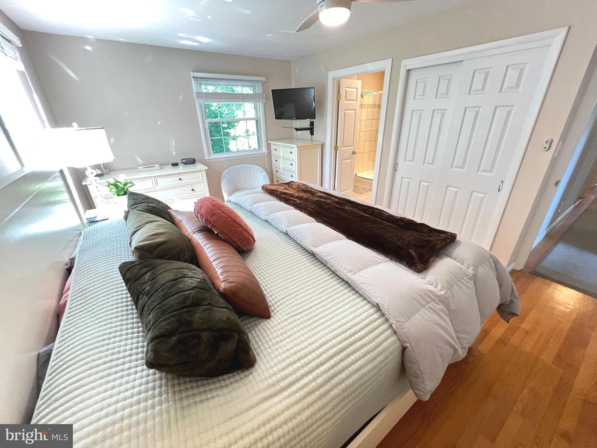 1027 Hart Road Baltimore, MD 21286 - Photo 43 of 94 a bedroom with a bed and a window