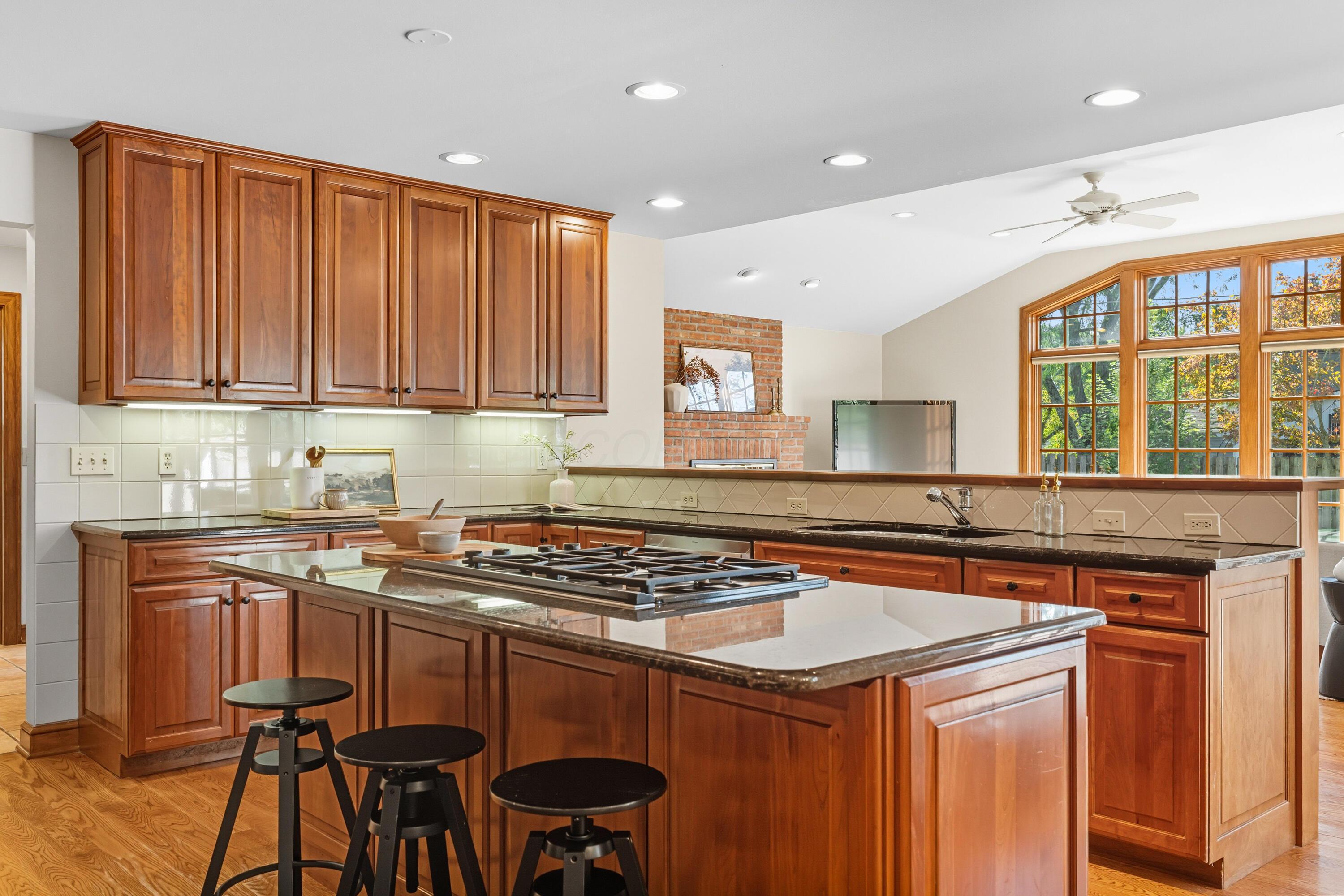 2197 Sheringham Road Columbus, OH 43220 - Photo 22 of 78 Kitchen