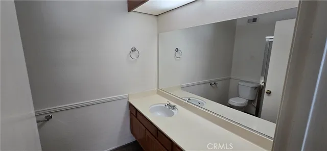 $2,850 | 26914 Rainbow Glen Drive, Unit 212, Canyon Country, CA 91351