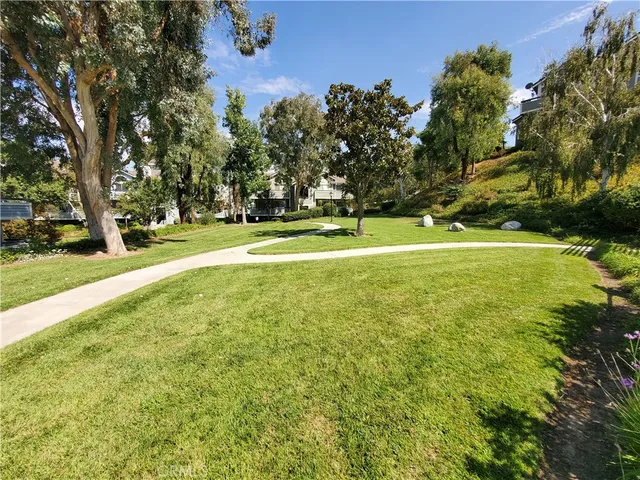 $2,850 | 26914 Rainbow Glen Drive, Unit 212, Canyon Country, CA 91351