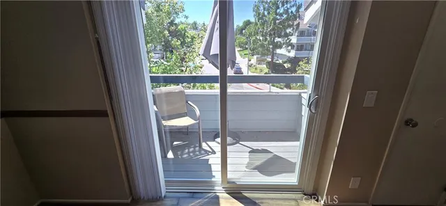 $2,850 | 26914 Rainbow Glen Drive, Unit 212, Canyon Country, CA 91351