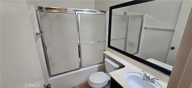 $2,850 | 26914 Rainbow Glen Drive, Unit 212, Canyon Country, CA 91351