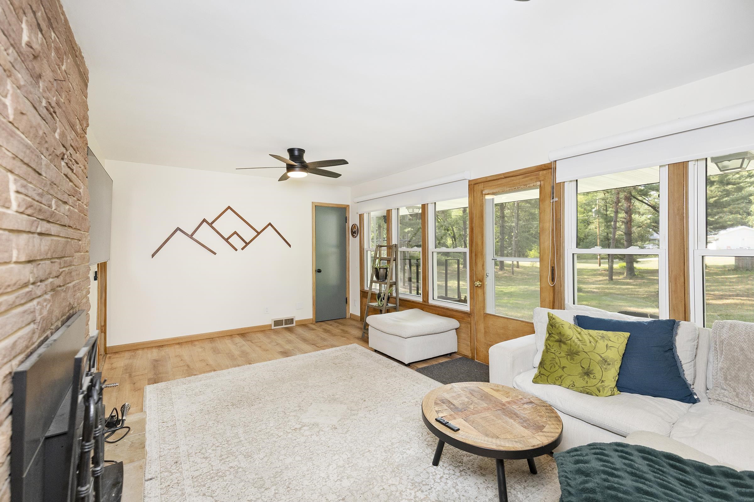 W5840 Hackbarth Road Fort Atkinson, WI 53538 - Photo 10 of 29 Gallery Image 10