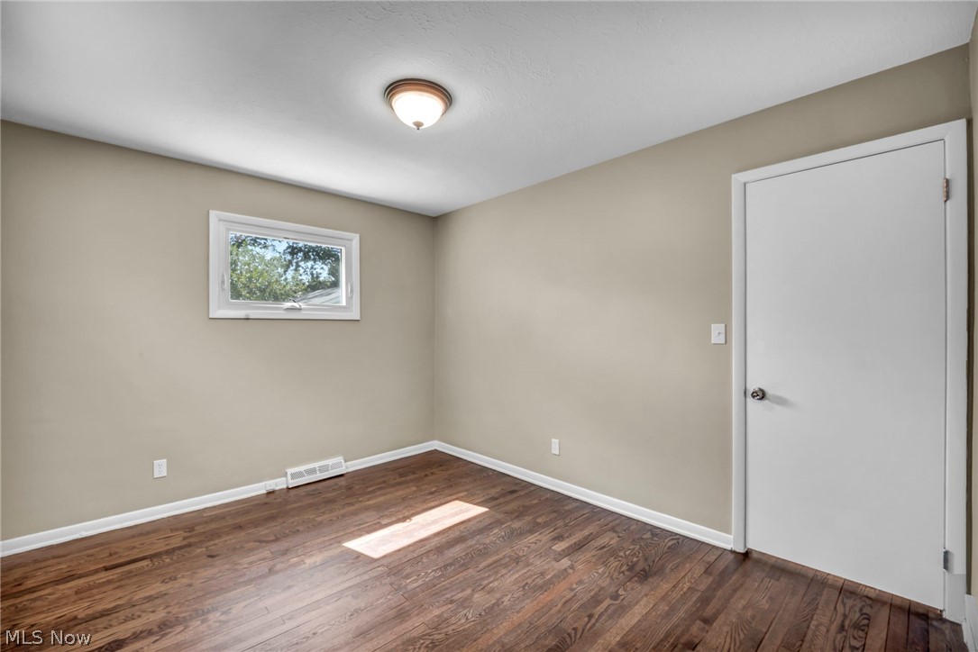 1720 Empire Road Wickliffe, OH 44092 - Photo 23 of 43
