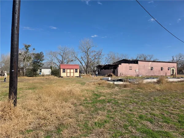 $19,750 | 220 Palmetto Street, Refugio, TX 78377