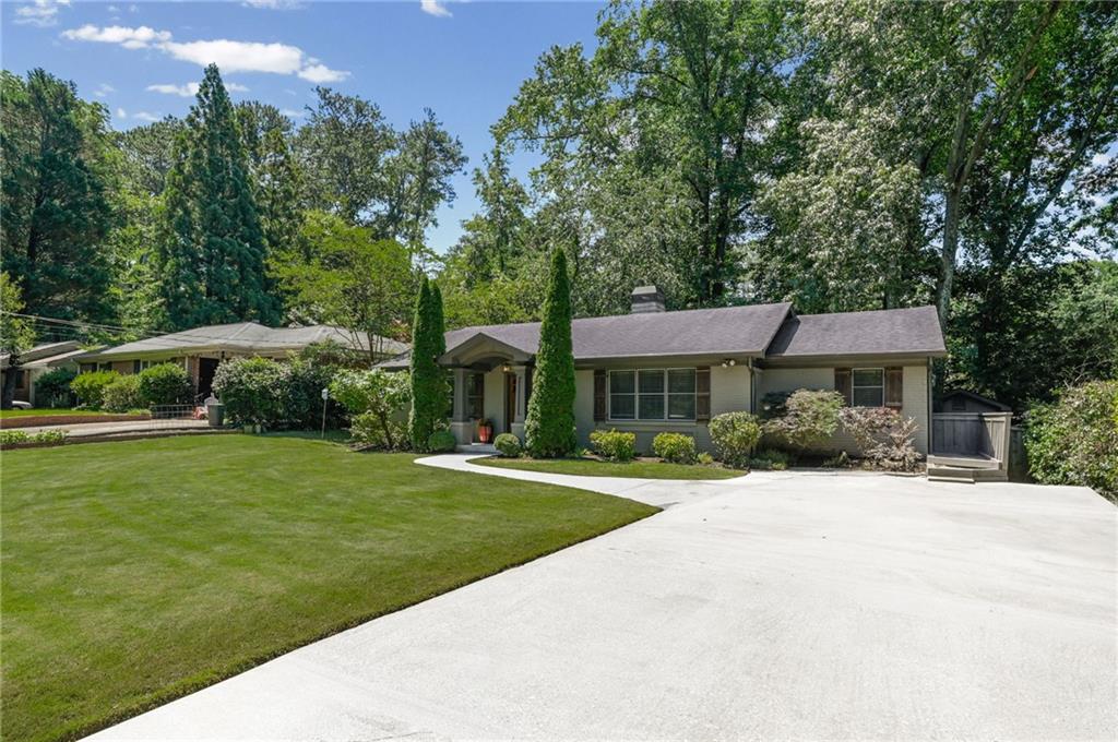 2245 Vistamont Drive Decatur, GA 30033 - Photo 2 of 32