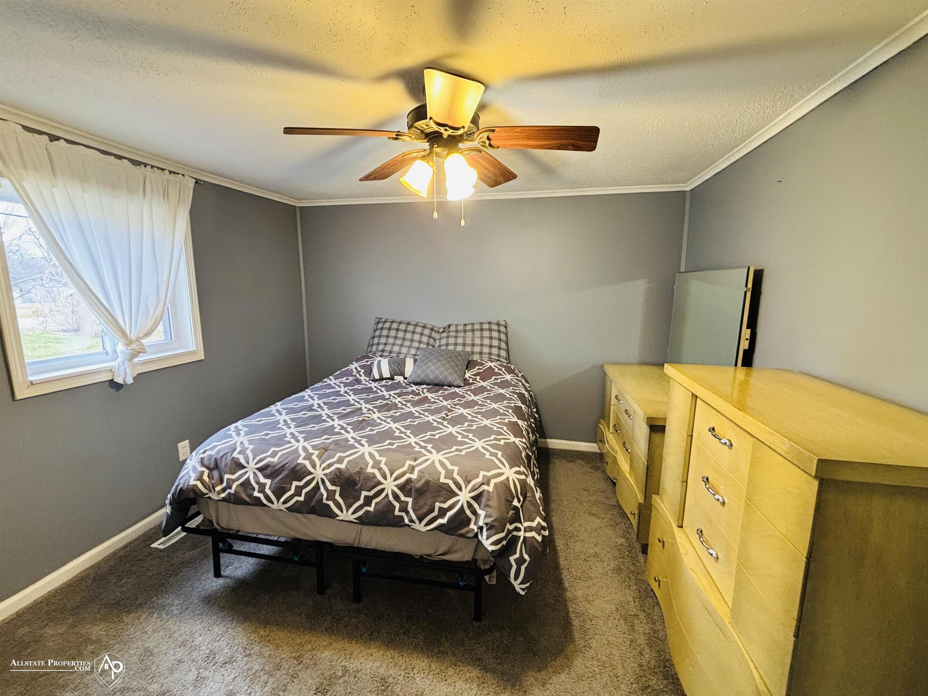 12142 Davison Road Davison, MI 48423 - Photo 7 of 16 50169572-d37d8849-a8a7-4b74-8819-ccc1731d65ff.JPG