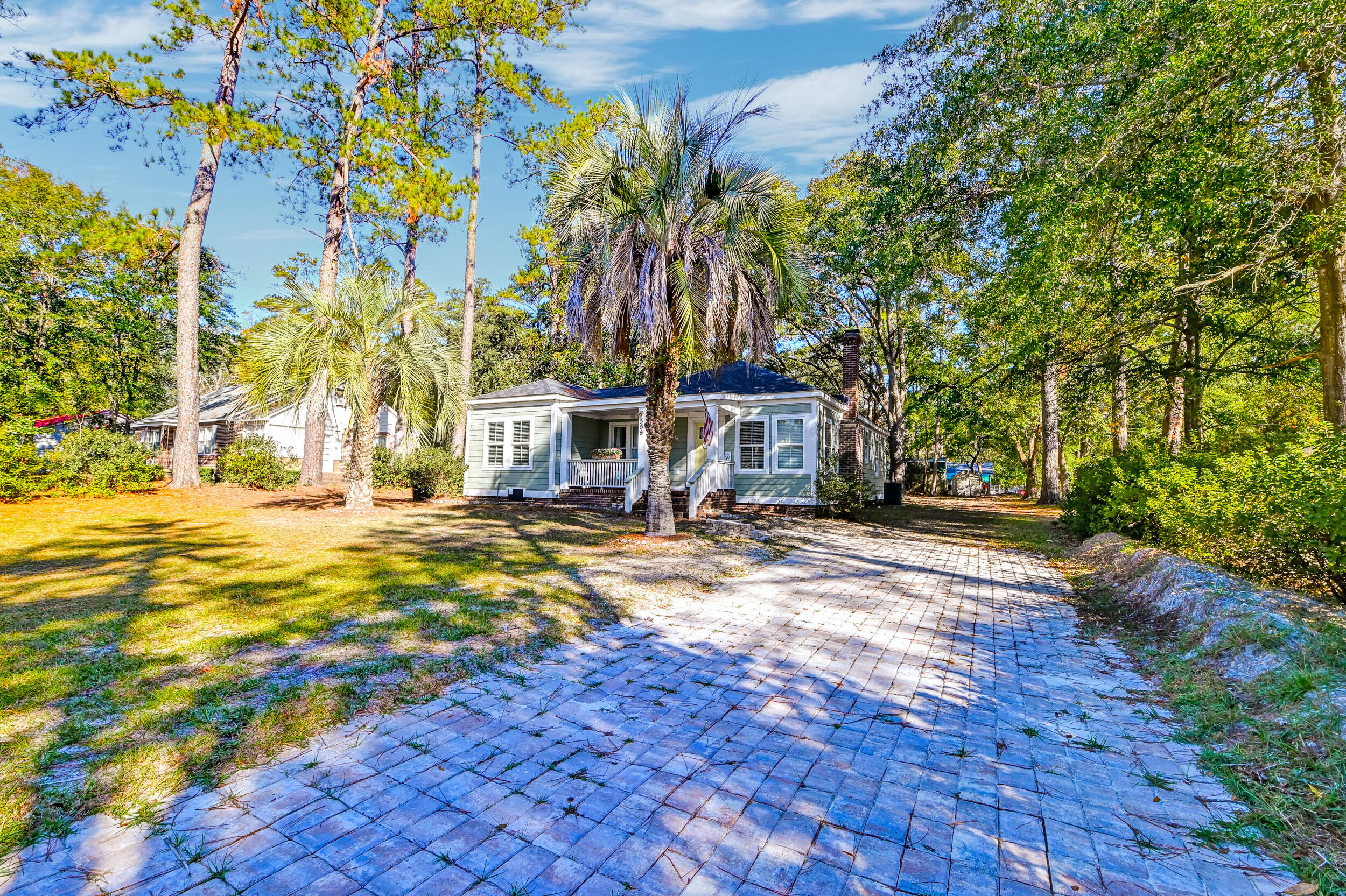 506 Forest Hills Road Walterboro, SC 29488 - Photo 2 of 50 DSC_9470_1_2_3_4