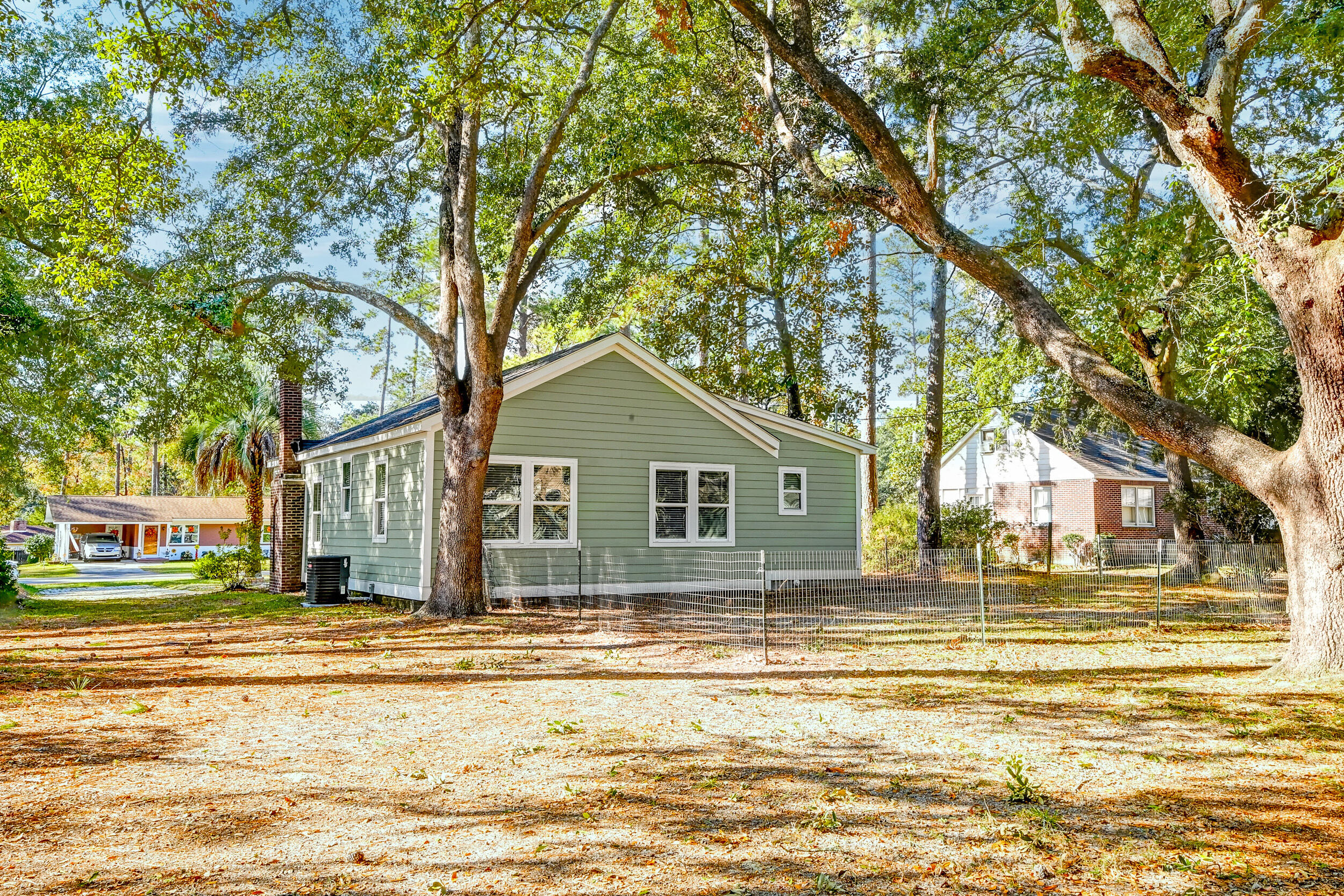 506 Forest Hills Road Walterboro, SC 29488 - Photo 8 of 50 DSC_9515_6_7_8_9