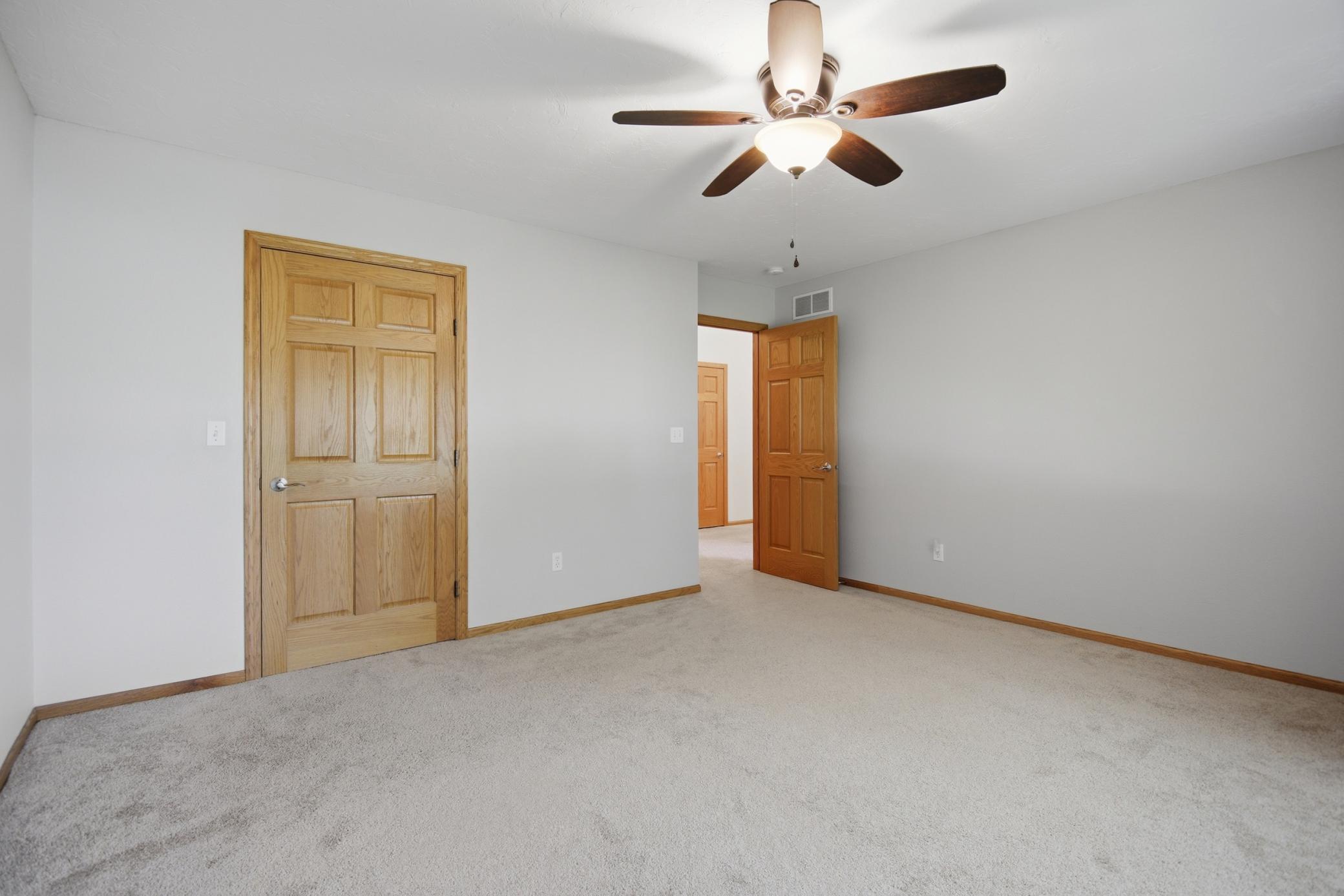 1406 26th Street Southwest Austin, MN 55912 - Photo 29 of 73