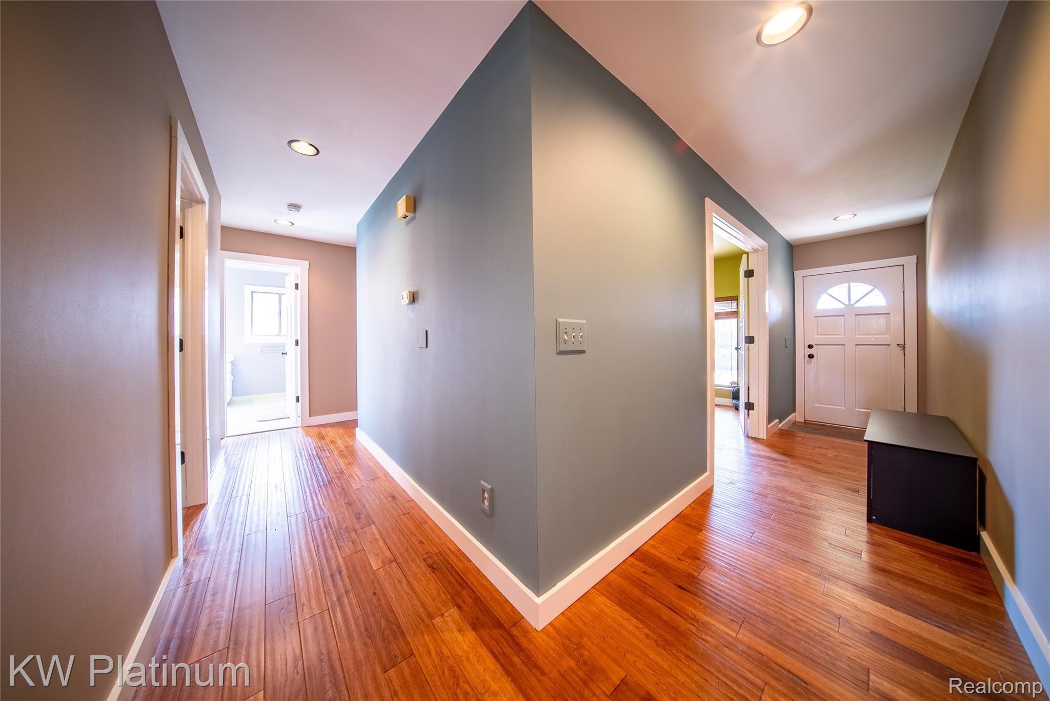 47392 Kathleen Road Macomb, MI 48044 - Photo 12 of 42 47392 Kathleen Rd-23.jpg