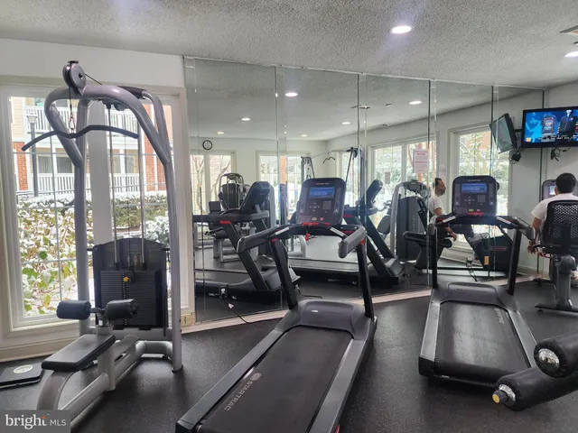 $2,000 | 1504 Lincoln Way, Unit 119, McLean, VA 22102