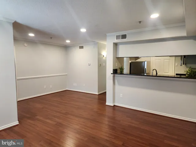 $2,000 | 1504 Lincoln Way, Unit 119, McLean, VA 22102