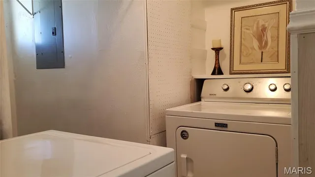 $187,500 | 102 West Center Street, Salem, MO 65560