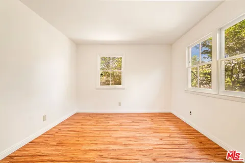 $3,850,000 | 1015 San Vicente Boulevard, Santa Monica, CA 90402