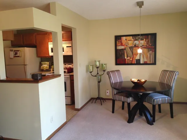 $1,495 | 10906 Quebec Avenue South, Bloomington, MN 55438