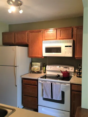 $1,495 | 10906 Quebec Avenue South, Bloomington, MN 55438