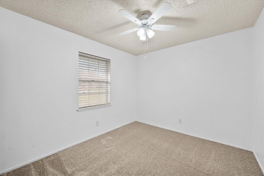 536 Robindale Lane Fairfield, TX 75840 - Photo 29 of 38 an empty room with a window