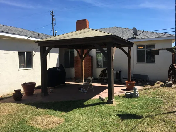 $559,000 | 515 Locust Avenue, Manteca, CA 95337