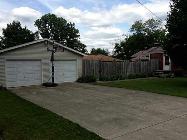 2203 Miracle Mile Springfield, OH 45503 - Photo 15 of 16