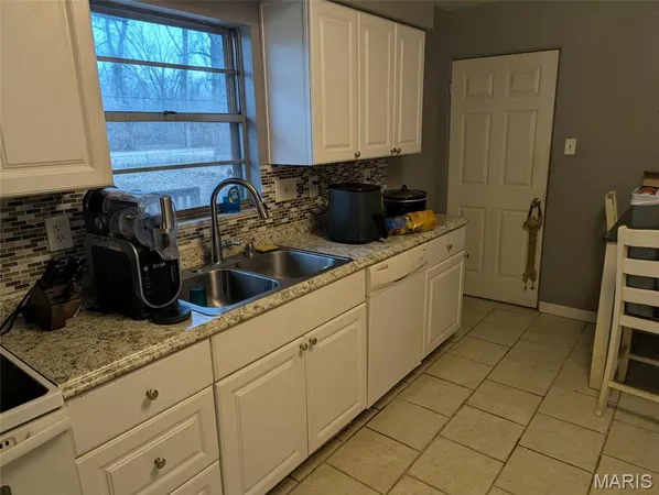 $114,900 | 2605 Angela Drive, Granite City, IL 62040