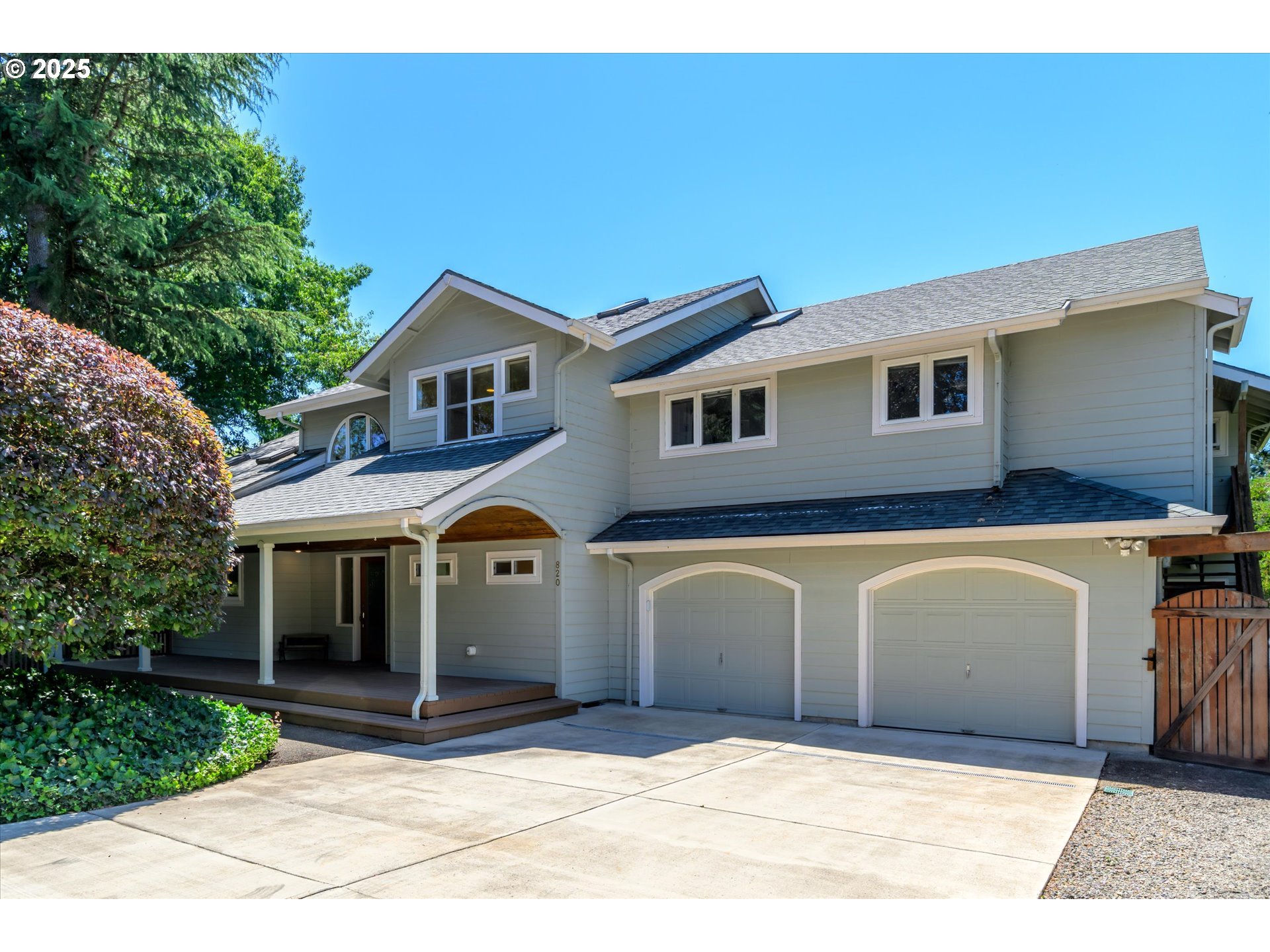 820 Park Terrace Eugene, OR 97404 - Photo 1 of 44 a front view of a house with a garage