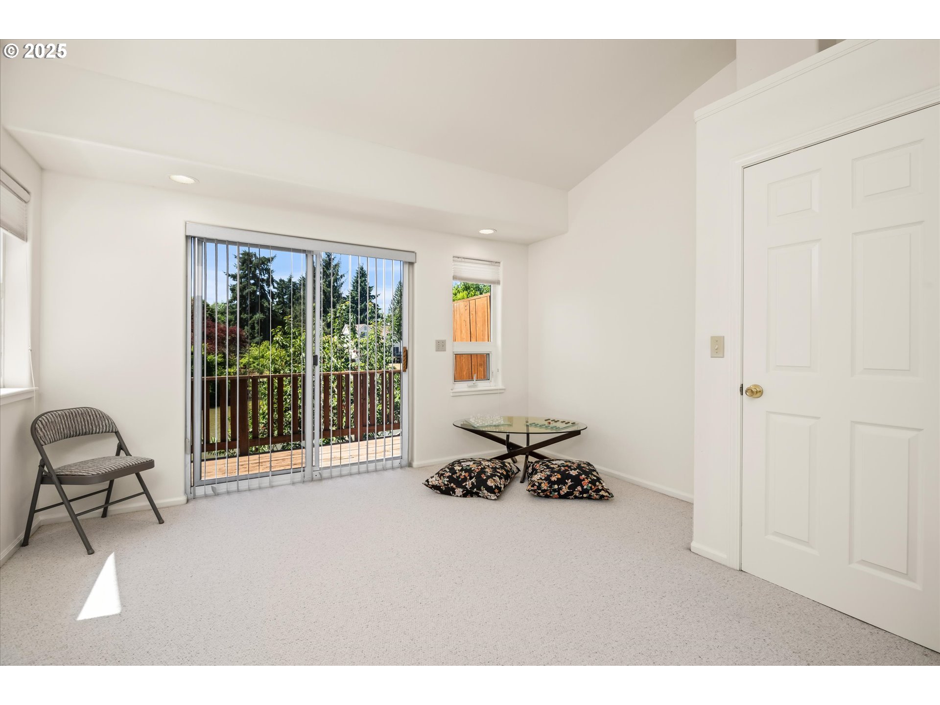 820 Park Terrace Eugene, OR 97404 - Photo 25 of 44 a view of workspace with a window