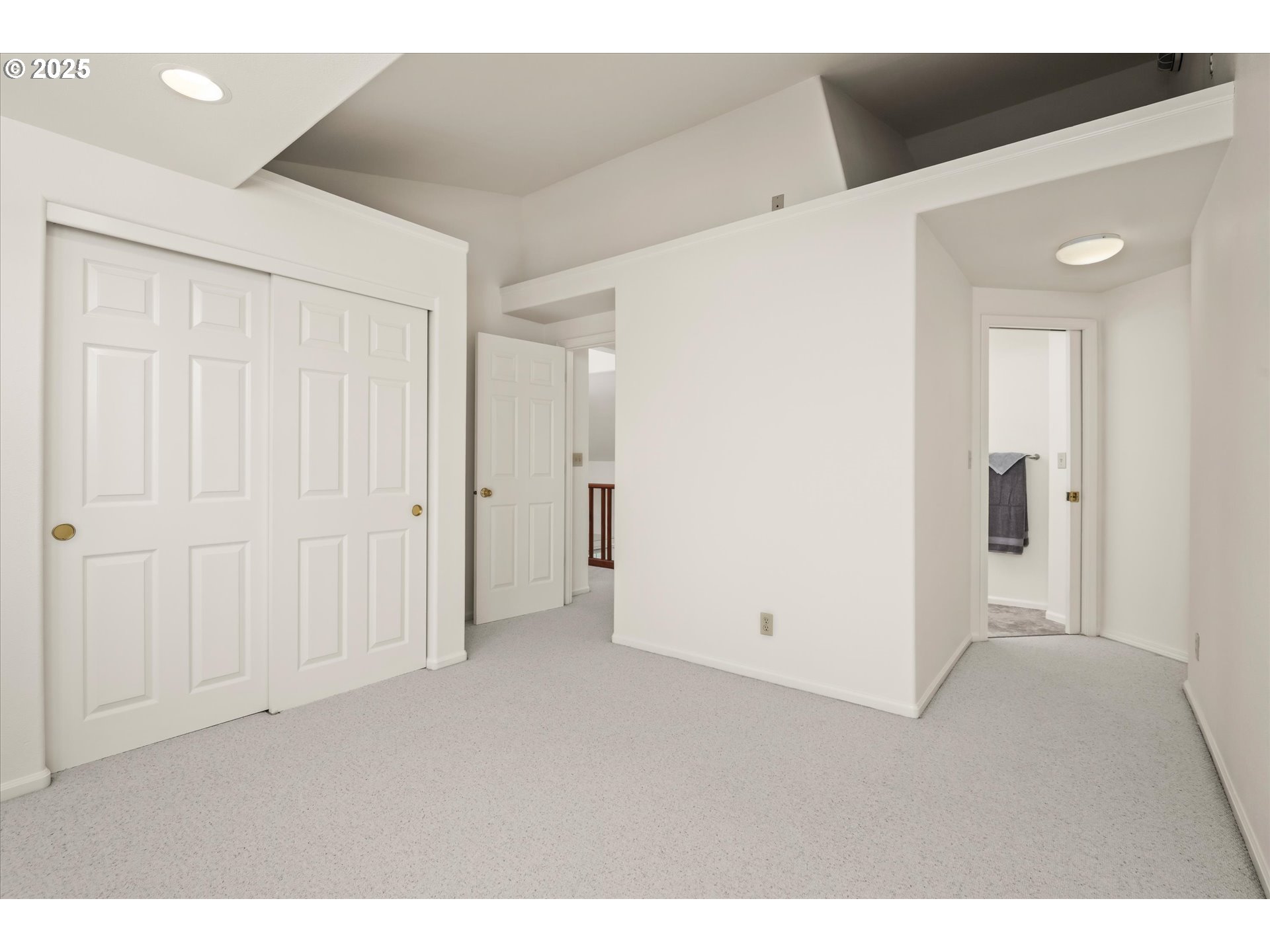 820 Park Terrace Eugene, OR 97404 - Photo 32 of 44 a view of an empty room